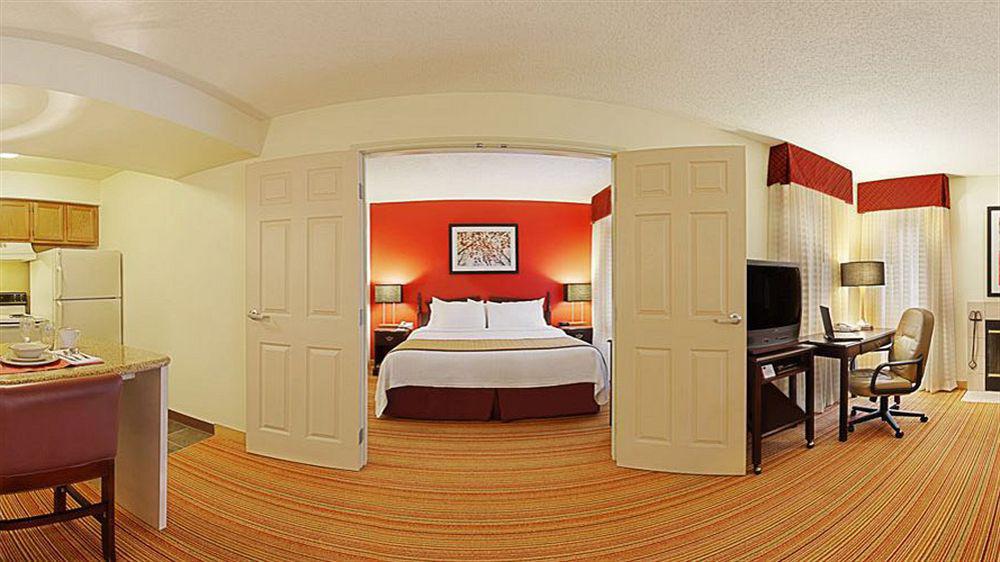 By Marriott Cleveland Independence