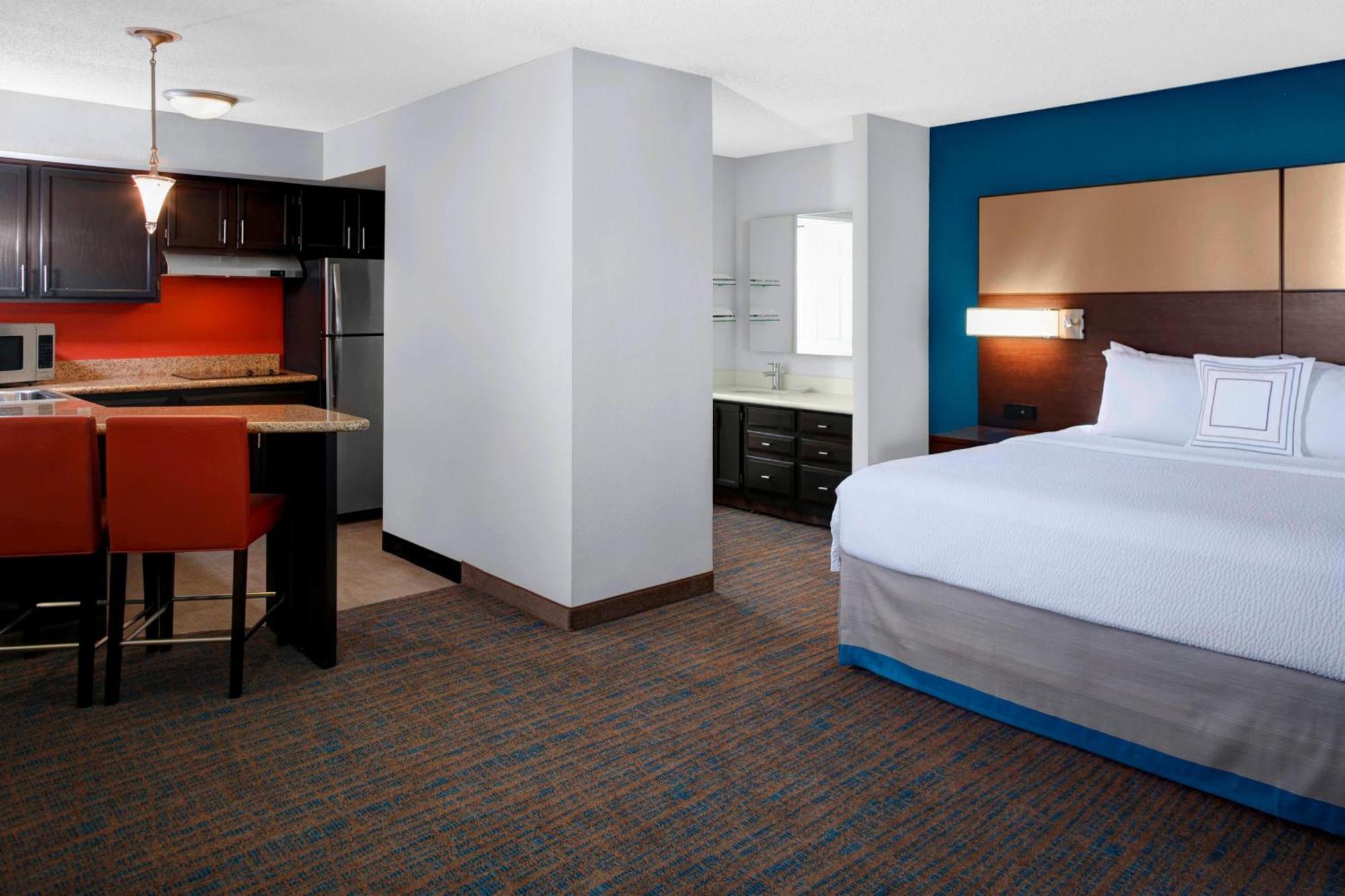 By Marriott Cleveland 3* Independence