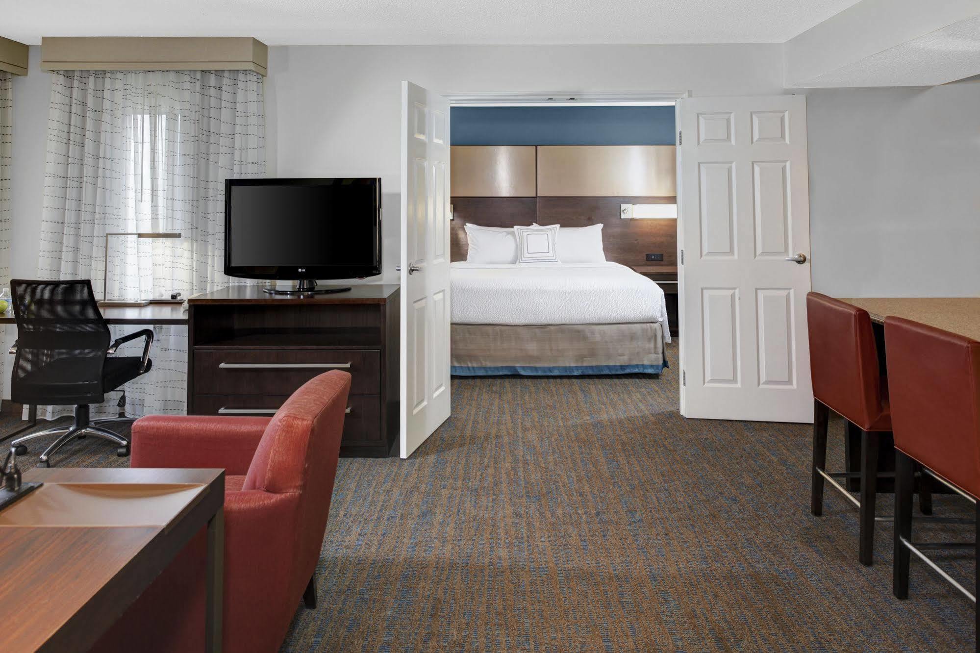 Hotel By Marriott Cleveland